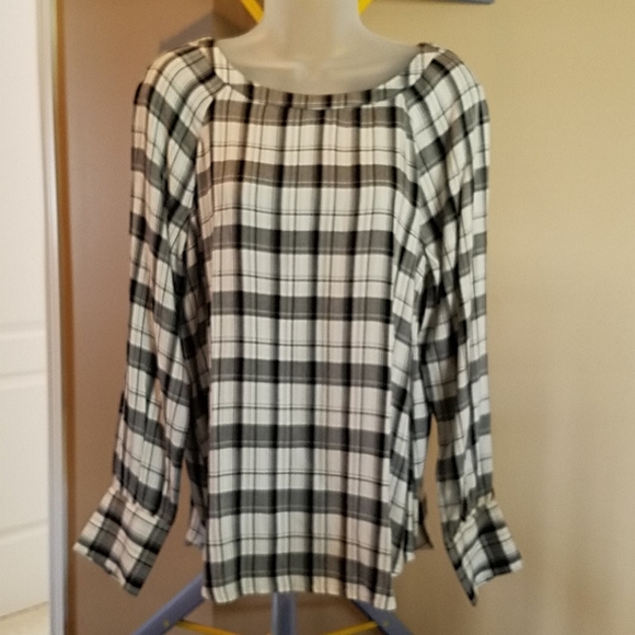 LOFT plaid long sleeve blouse - Picture 2 of 5